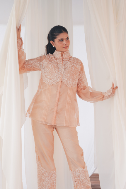 Shadow Shirt in Blush Pink