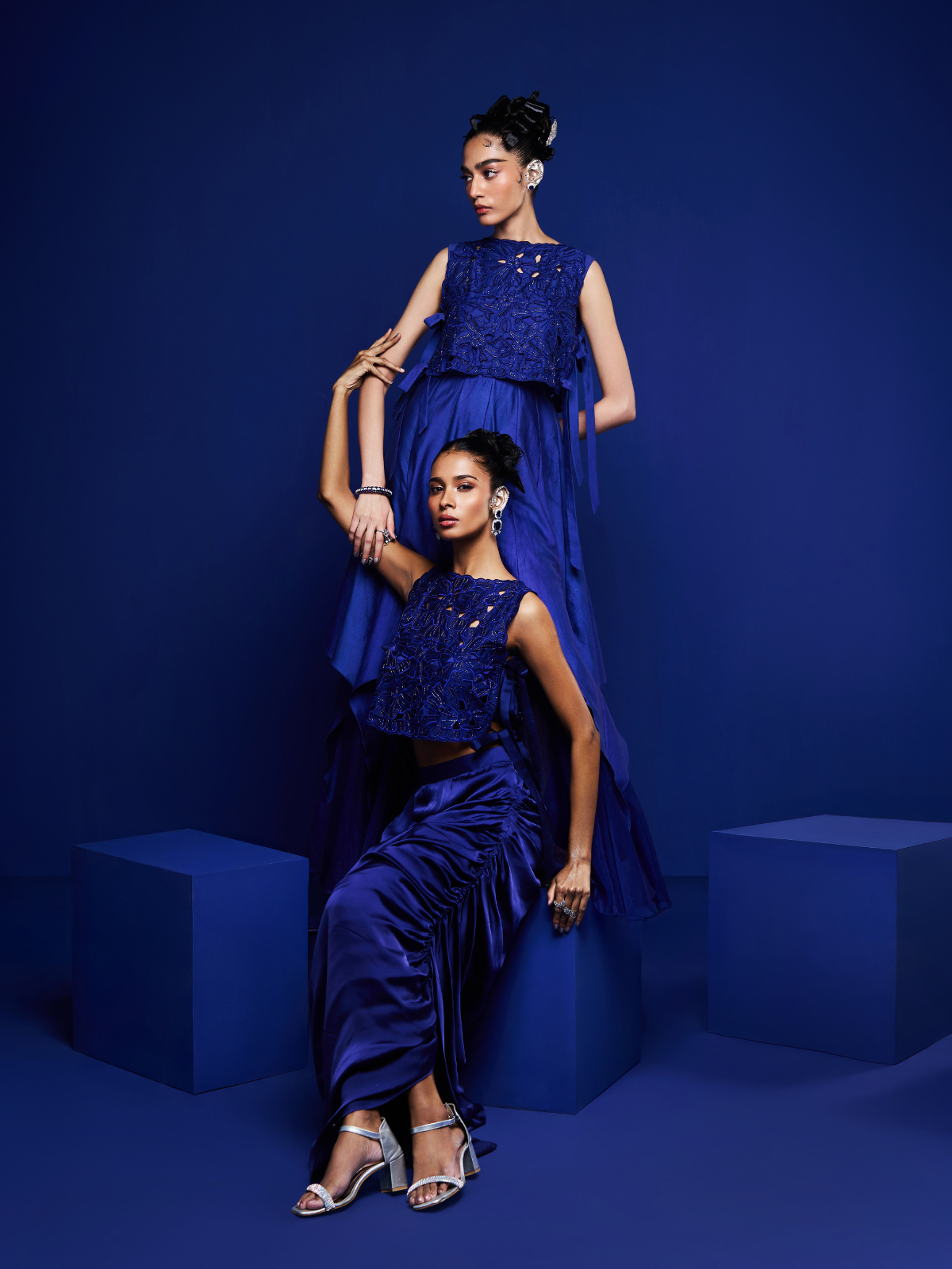 Ion Tie-up Skirt Set